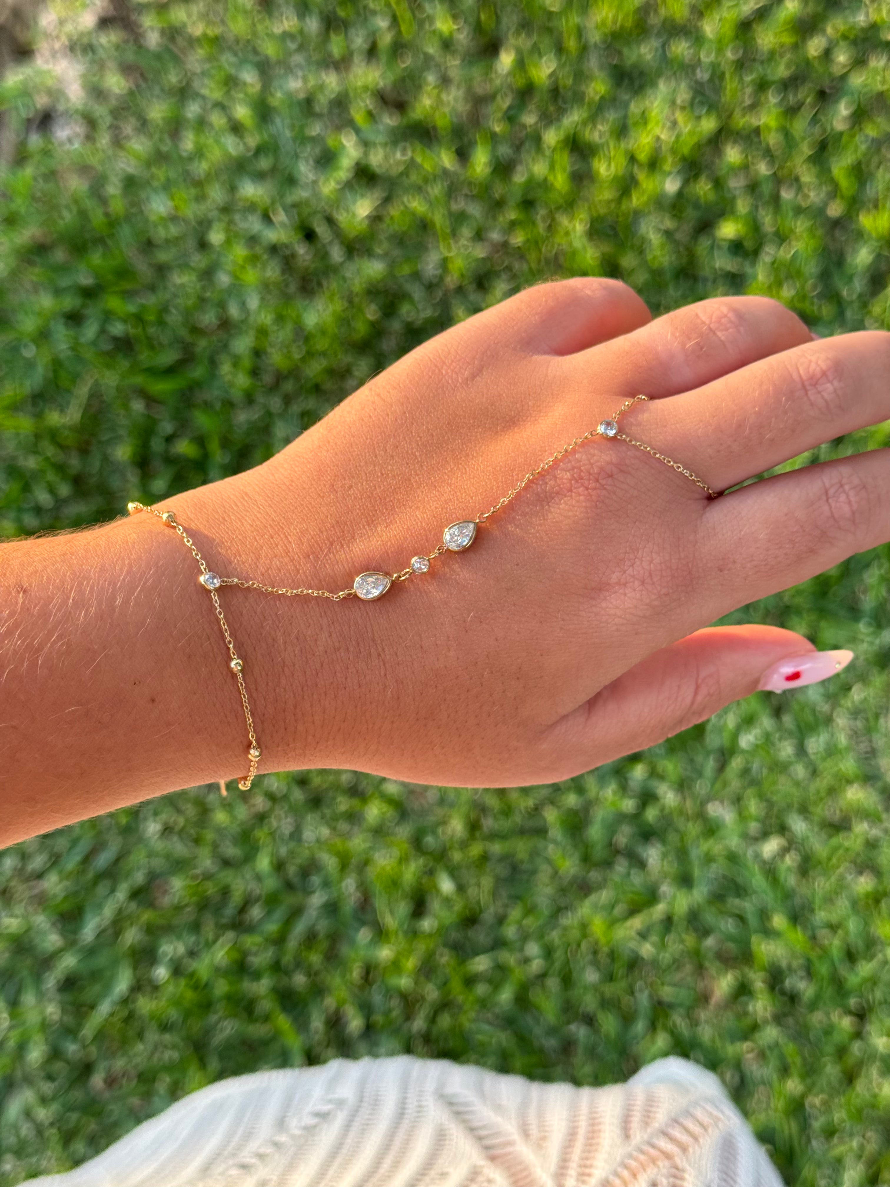 Chaîne de main Cristal