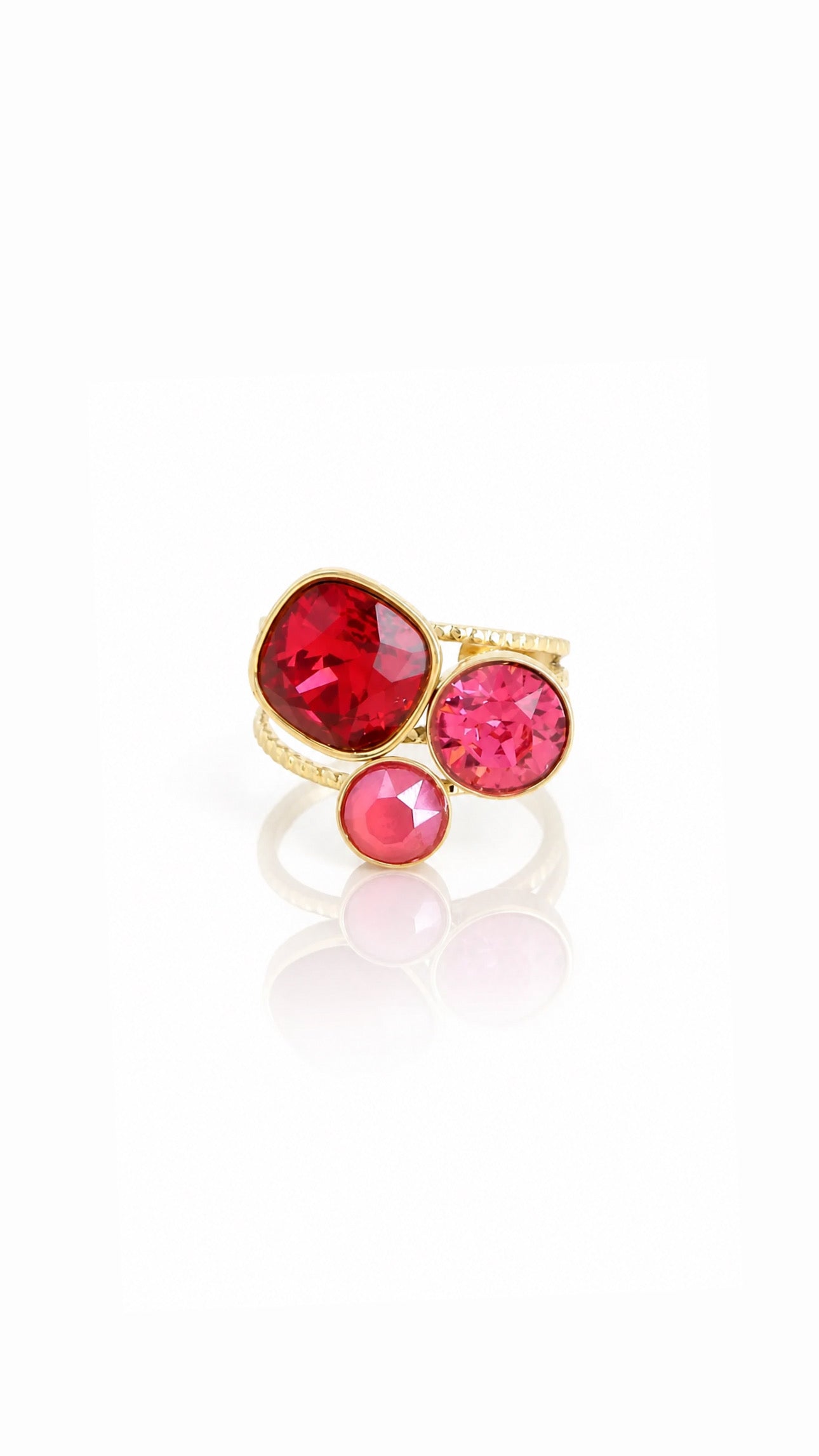 Bague Trilogy - Ruby - ornée de cristaux de Swarovski®